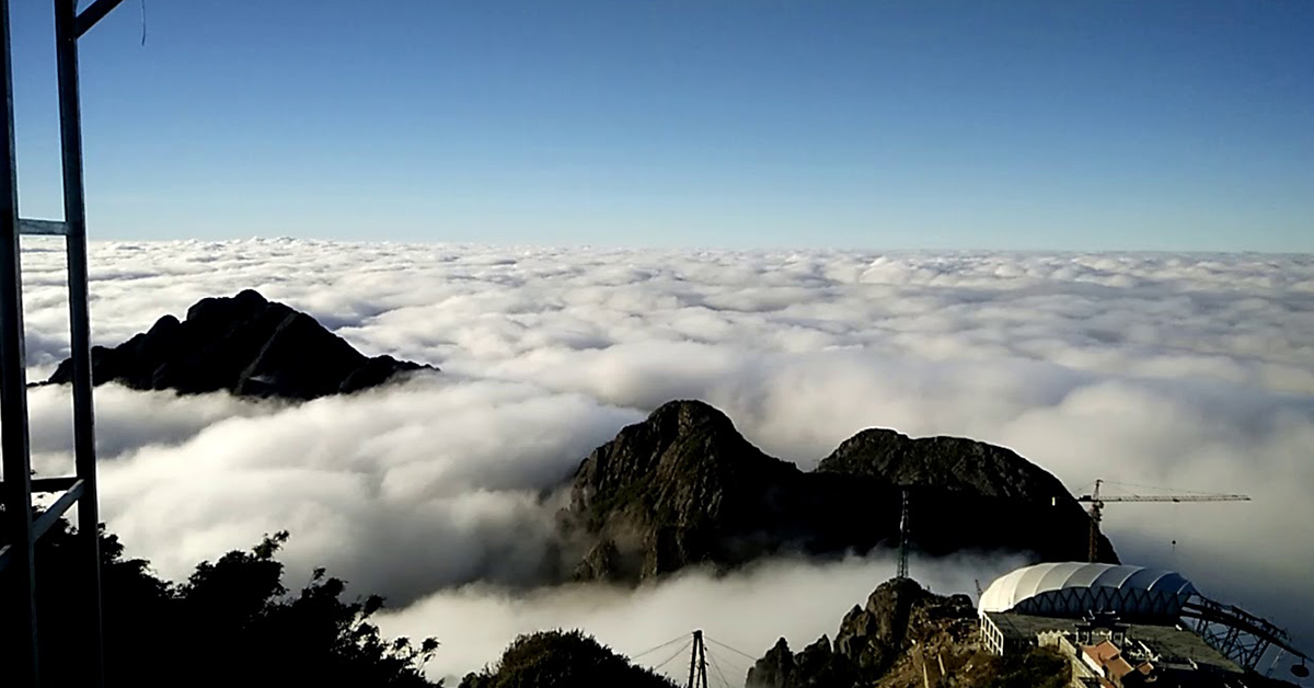 Mệnh danh là thành phố trên mây, Fanxipan có khung cảnh đẹp ấn tượng