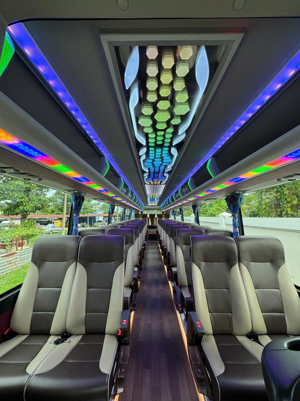 Cho Thuê Xe Du Lịch 45 Chỗ Hồ Chí Minh